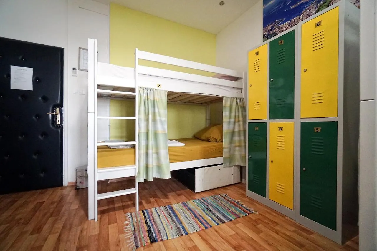 Oasis Hostel Split